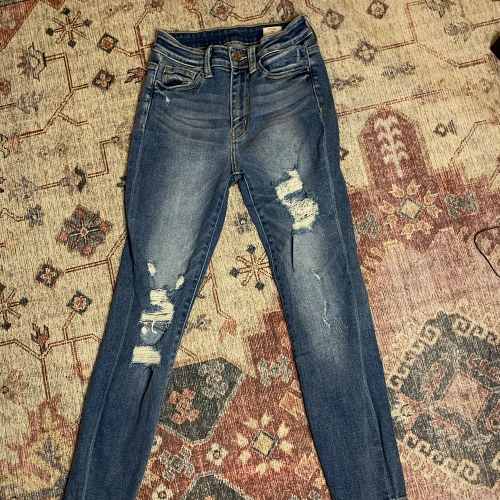 Buckle Jeans